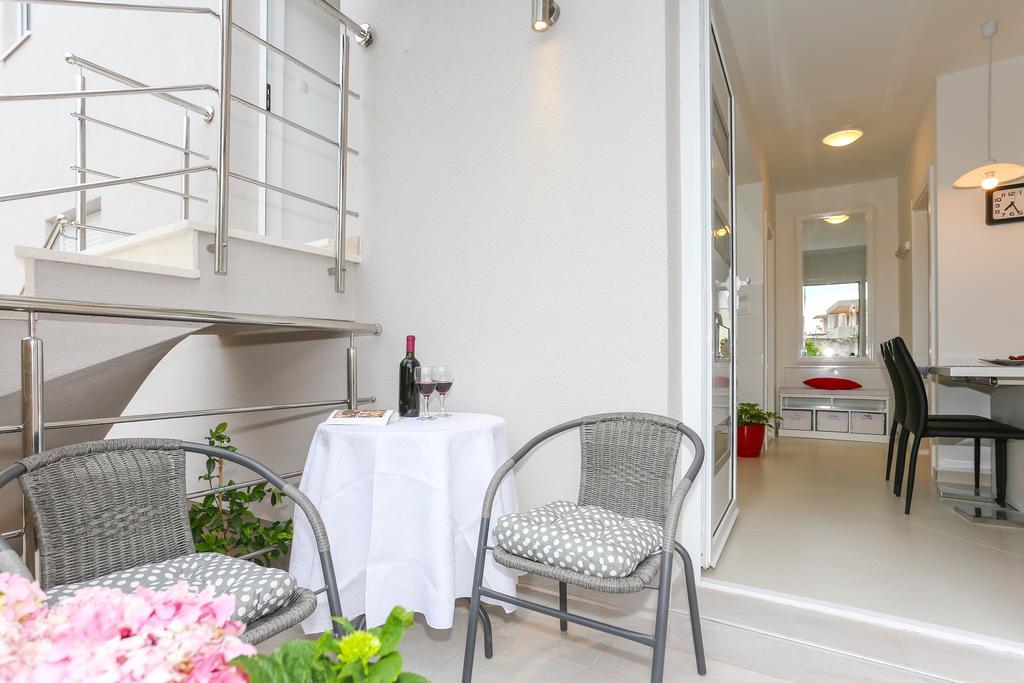 The Tribunj Suites Εξωτερικό φωτογραφία