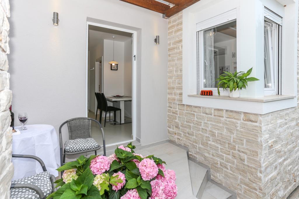 The Tribunj Suites Εξωτερικό φωτογραφία